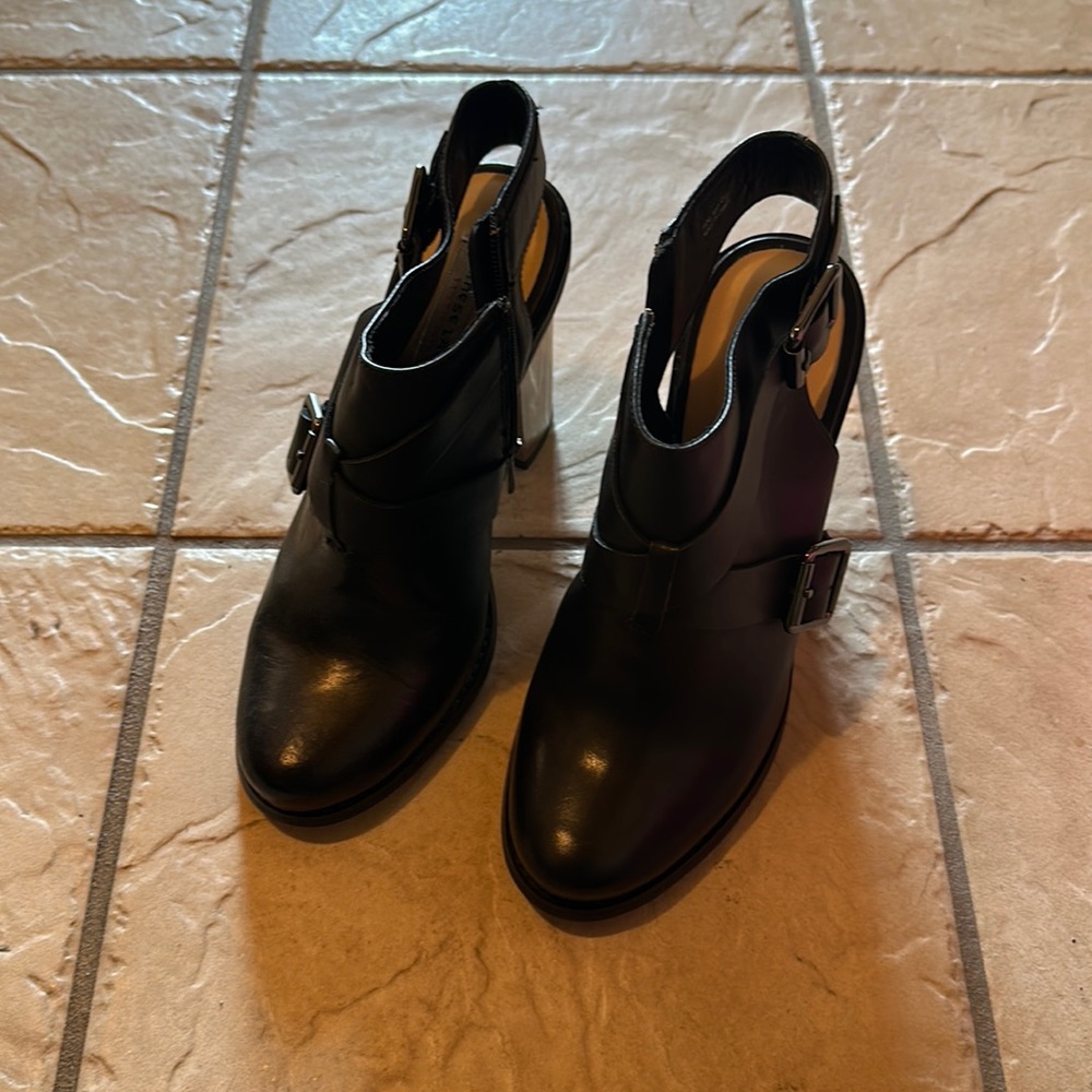 Black Rami leather Chinese Laundry Heels